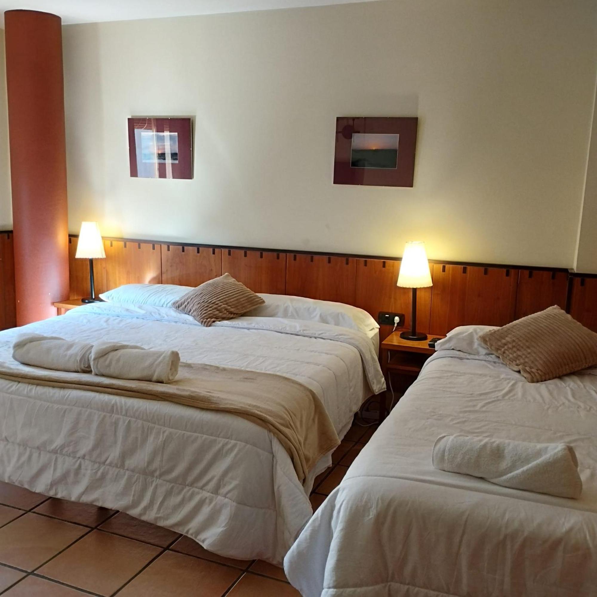 Hostal Tastavins Peñarroya de Tastavins Екстериор снимка