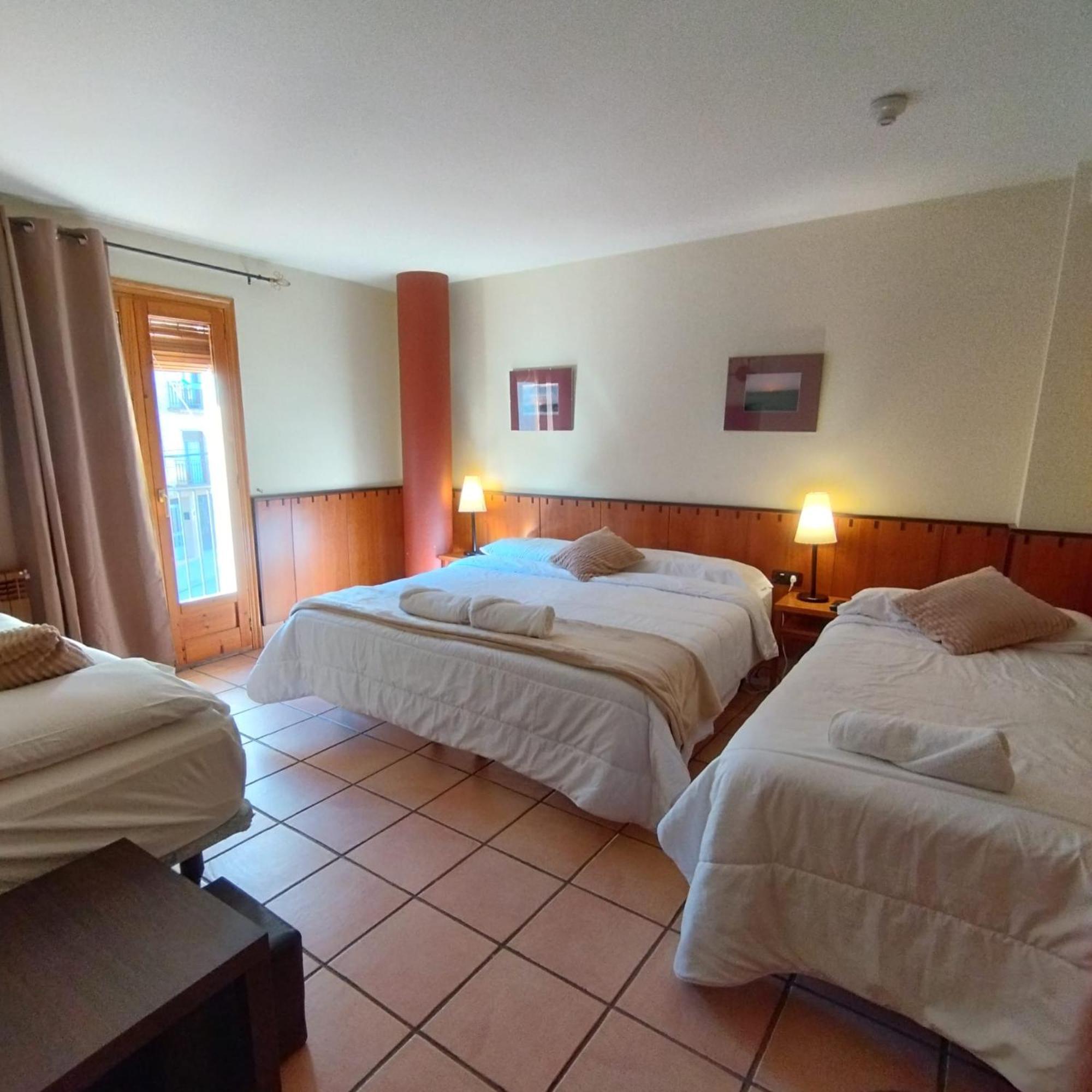Hostal Tastavins Peñarroya de Tastavins Екстериор снимка