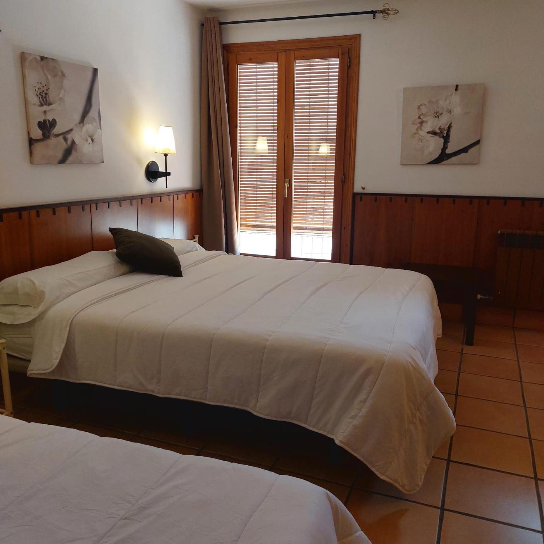 Hostal Tastavins Peñarroya de Tastavins Екстериор снимка