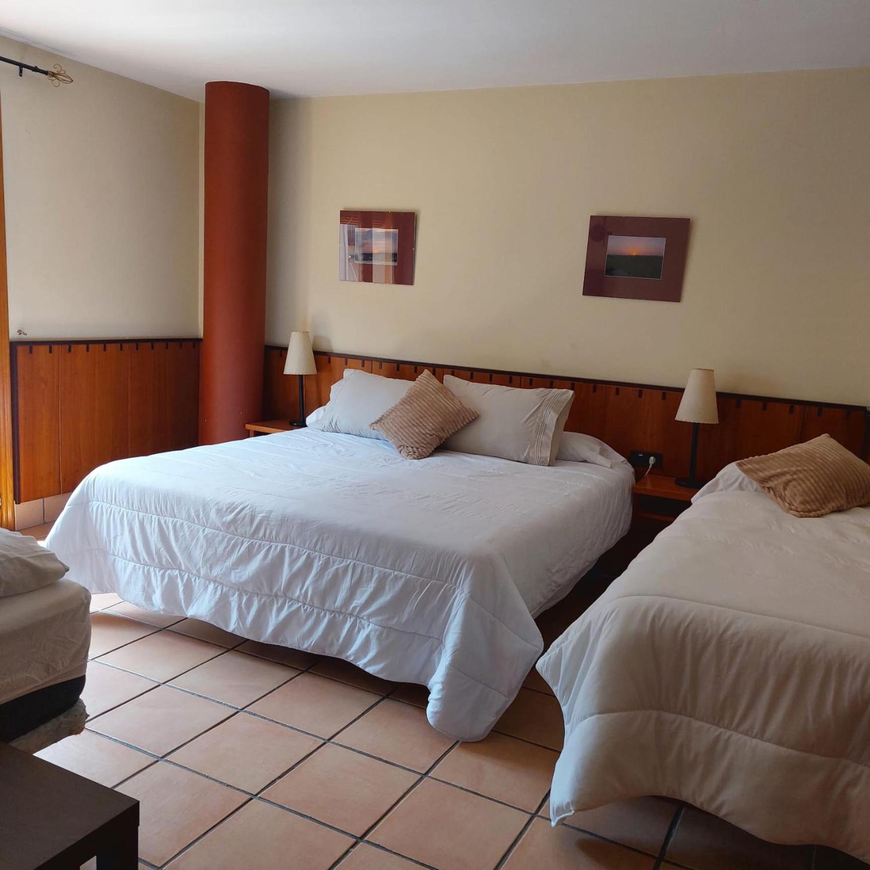 Hostal Tastavins Peñarroya de Tastavins Екстериор снимка